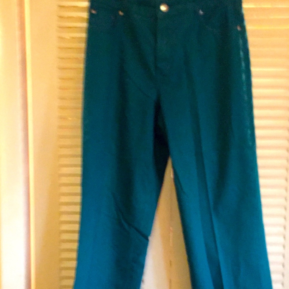 Kelly Green Woman’s 8 average cotton spandex jean
